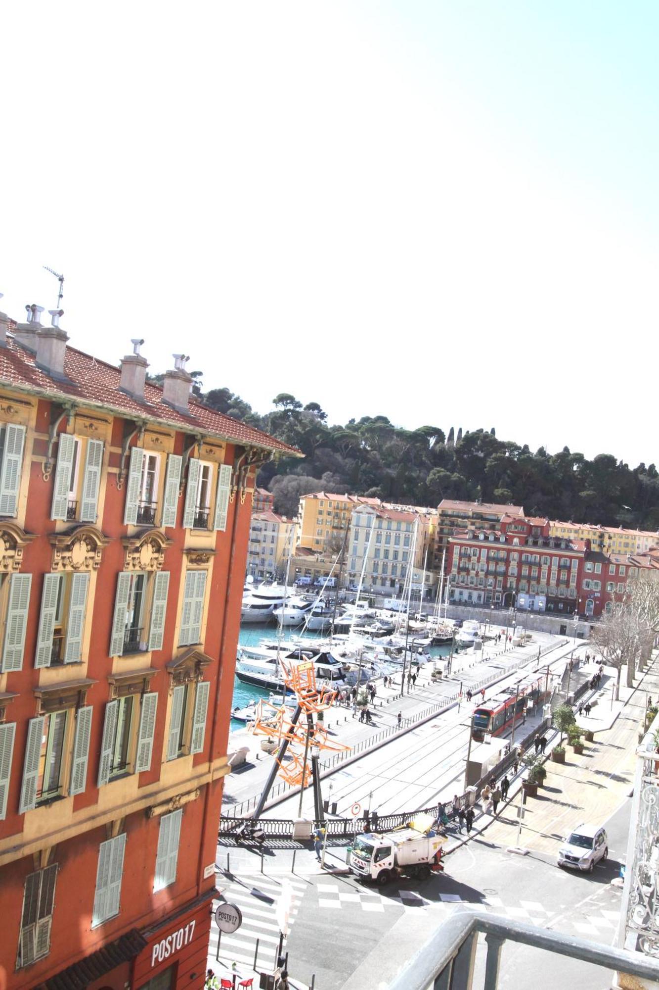 Le Port Niza